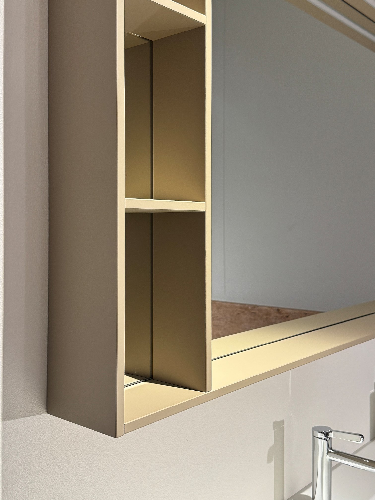 Aqua, Form Mobile portalavabo L140 cm