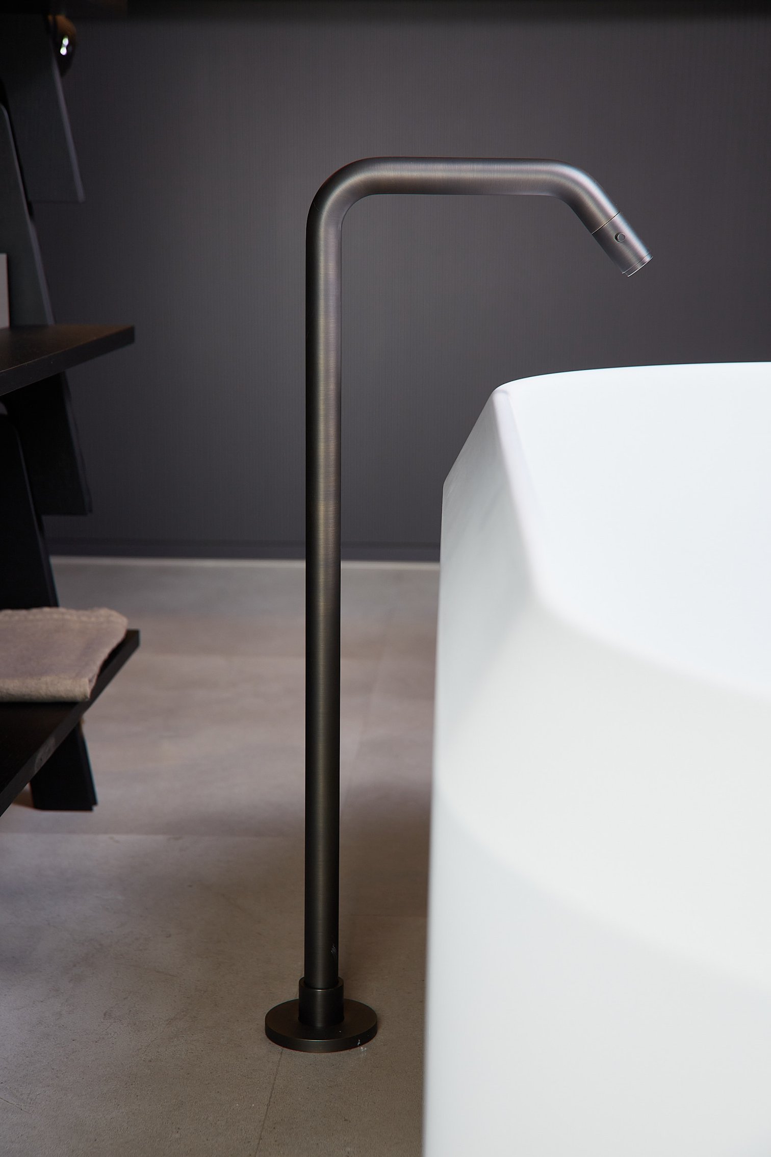 Agape, Limòn Bocca vasca