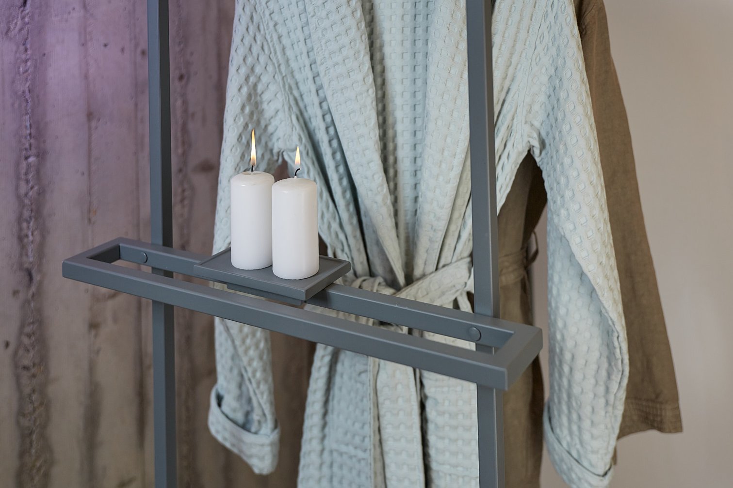 Disenia, Lido Servomuto