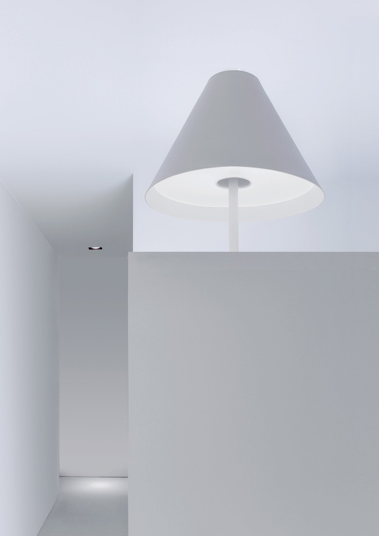 Davide Groppi, Aba Lampada da tavolo