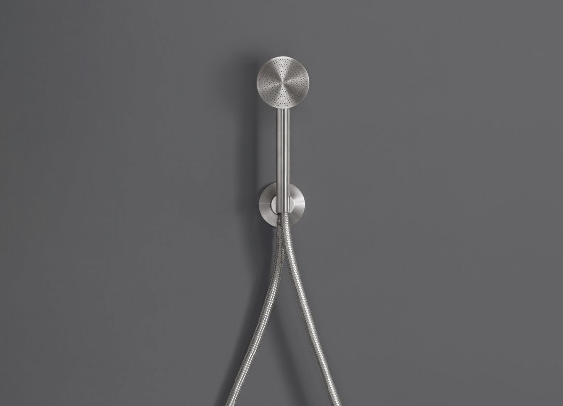 Cea, Hand shower
