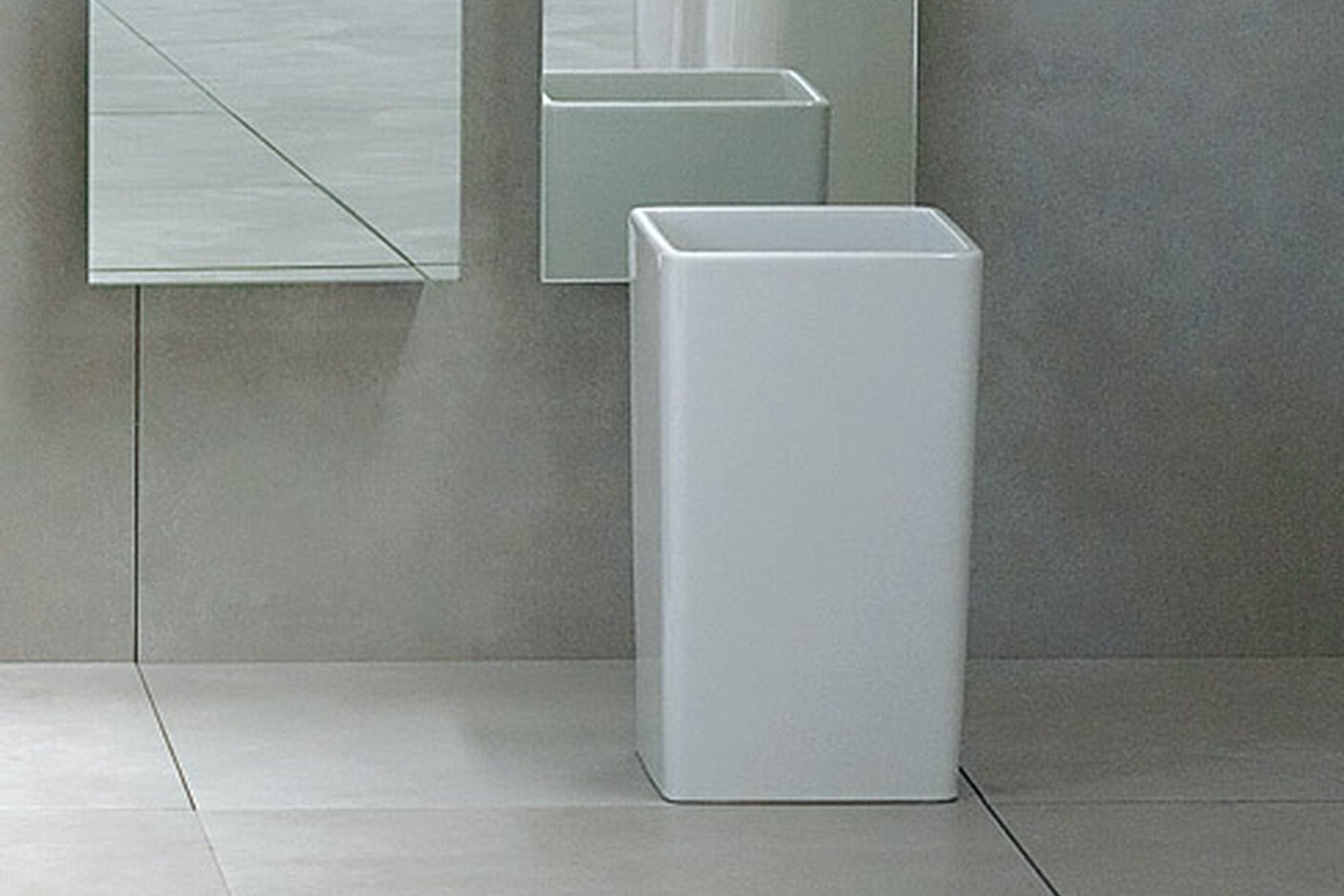 Flaminia, Cest Waste bin