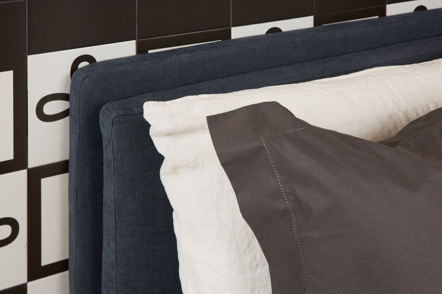 Flexteam, James B. Bed for mattress 180x200 cm