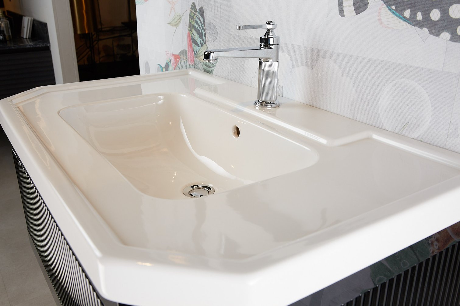 Devon & Devon, Metropolitan Ceramic Vanity unit