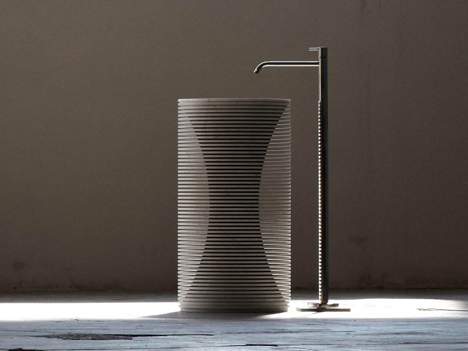 antoniolupi, Introverso Lavabo diam.45 cm