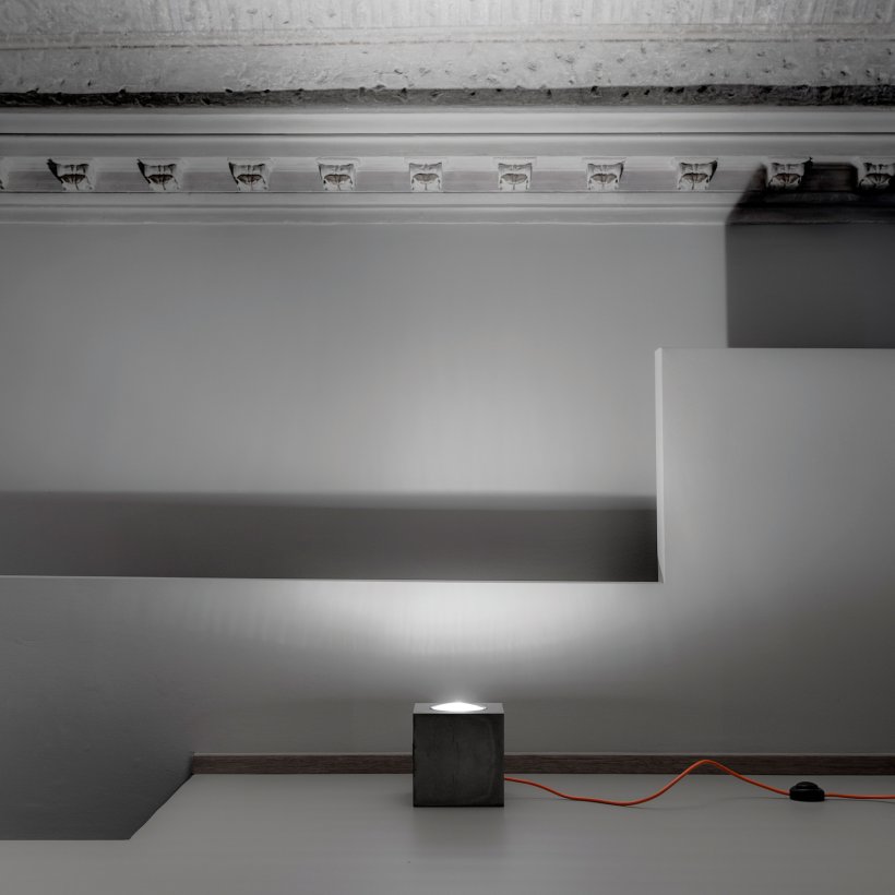 Davide Groppi, Q Lampada da terra