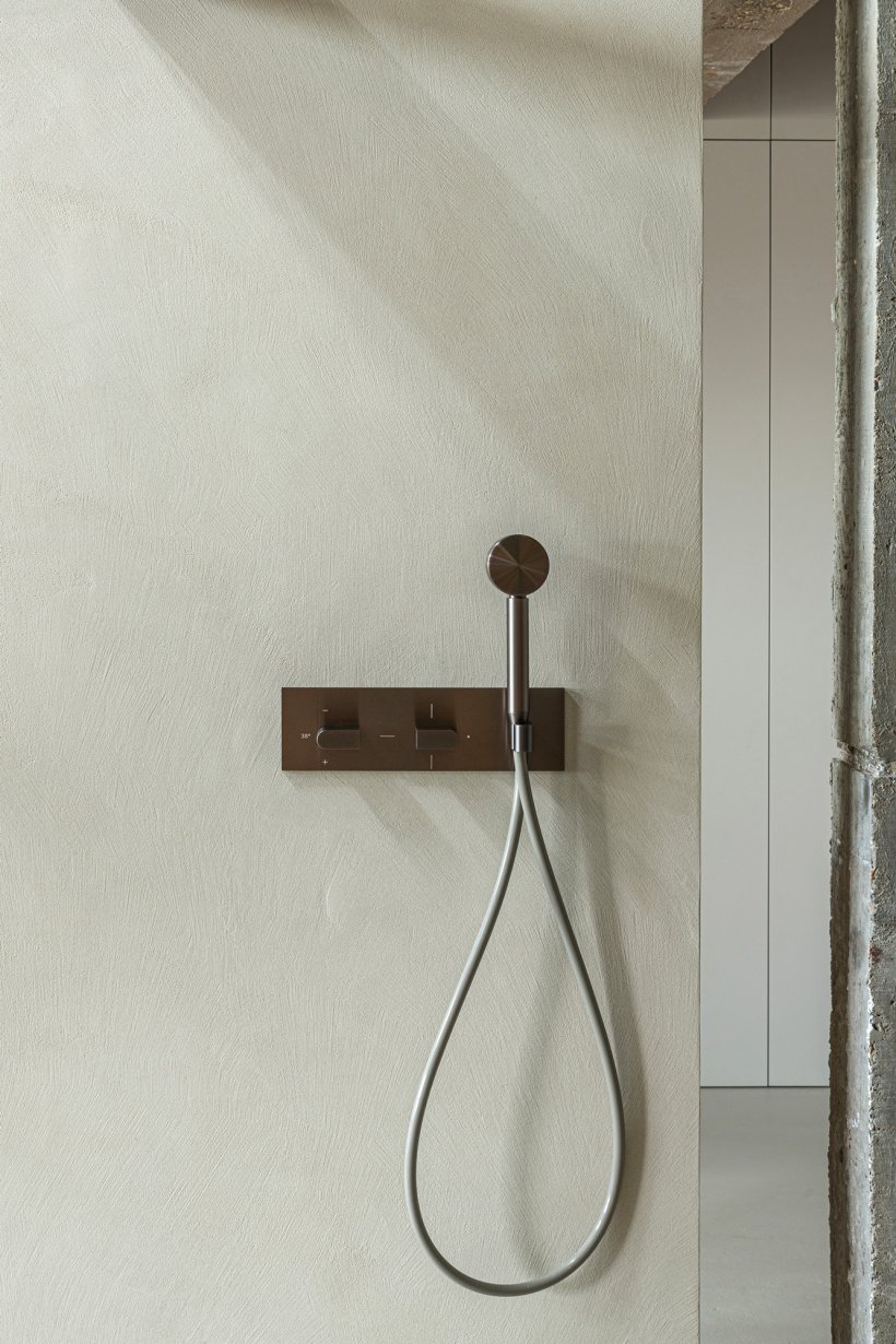 Cea, Sixty Shower set