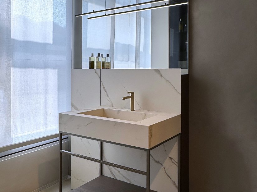 Aqua, Dogma Wall Consolle 